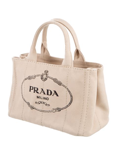 prada purse logo